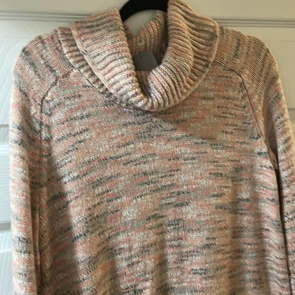 Sweater - Picture 2 of 3
